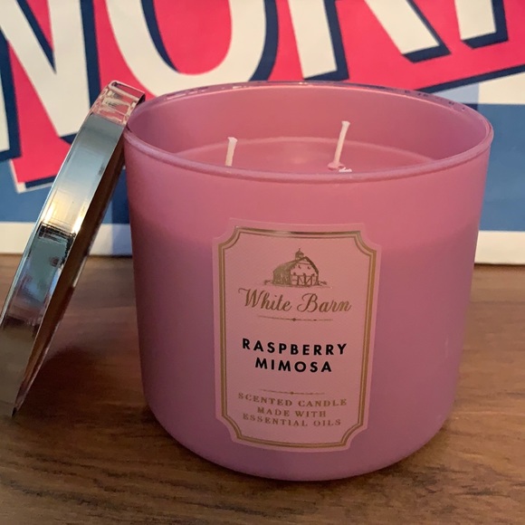 Bath & Body Works Raspberry Mimosa candle 🥂 - Picture 2 of 4